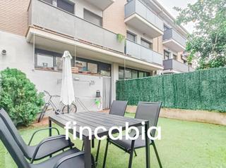 Casa in Santa Coloma de Farners. Casa adosada con jardín en santa coloma de farners.