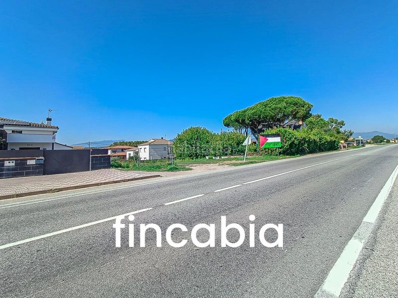 Foto 93770a37-6abe-4964-b5e5-a37d2ff4656b. Terreny residencial a sta coloma 61 a Riudarenes