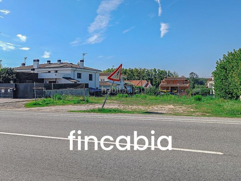 Foto b716776e-4dd9-4fa0-9b51-ddf9580ea195. Terreny residencial a sta coloma 61 a Riudarenes