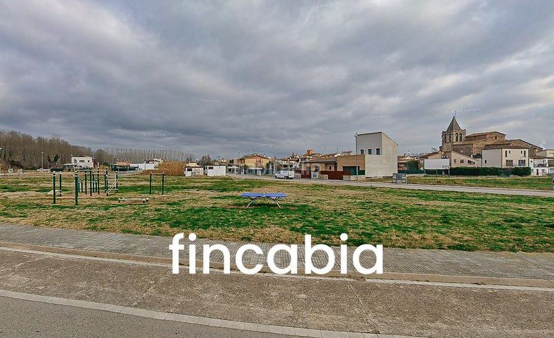 Foto 18cad46d-6fc6-4a16-ad55-78198e860e54. Terreny residencial a carrer de can campà 37 a Riudarenes