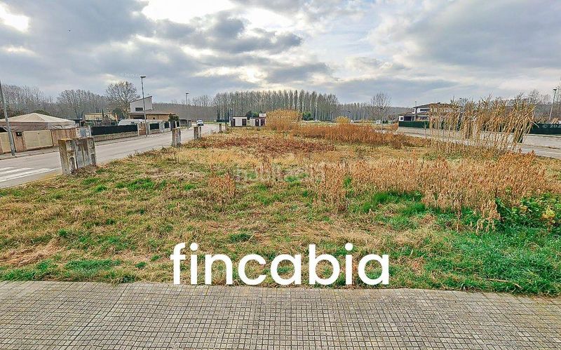 Foto 4ce44a24-55b1-40fb-9612-87e297c6ad4f. Terreny residencial a carrer de can campà 40 a Riudarenes