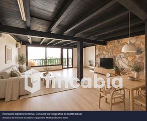 Maison  Carrer de sant josep. Casa para reformar con patio, balcones y local en breda