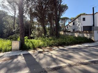 Terreny residencial a La manxa 94. Parcela llana para construir, situada en la avenida la mancha 94
