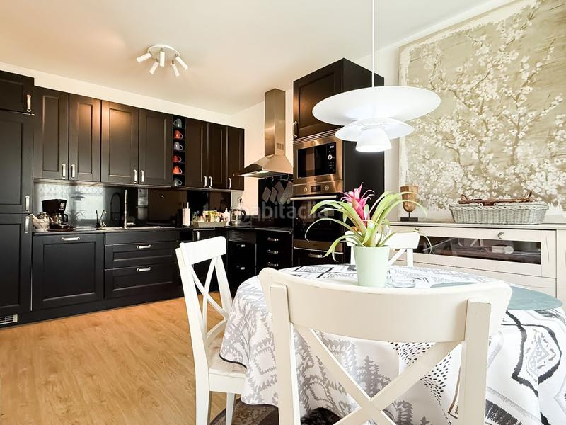 Foto e86d6fcb-2ac3-4e25-abb5-f4c1f8af5cd1. Casa en valencia chalet situado en la urbanización mas pere, . en Calonge