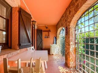 Masia a Llevantina mar