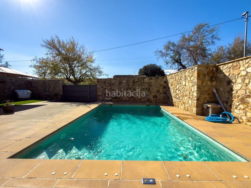 Foto b20760d6-e34b-4ab0-b959-414137839991. Masia amb calefacció piscina a Poble Calonge