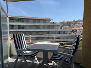 Affitto Piccolo appartamento in Unión 7. Acogedor apartamento a 100 metros de la playa  san antonio de ca