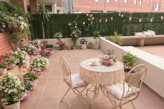 Apartament a Roger 1. Planta baja con terraza, parking y trastero a 250 m de la playa
