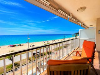 Lloguer Apartament  Tapers 2. Apartamento 1ª línea de playa en st. antoni,  con plaza de aparc