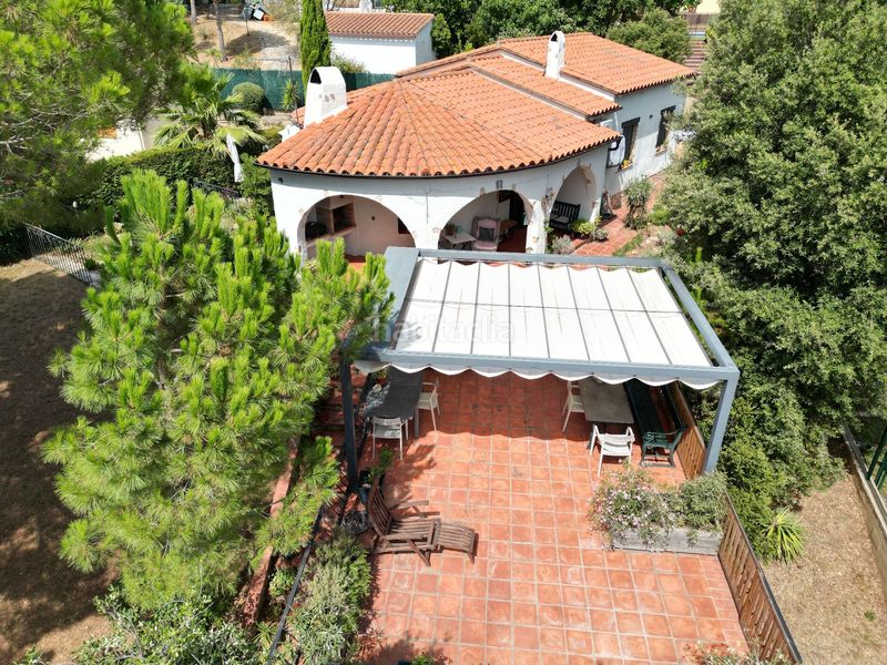 Foto f8549fa0-a4cf-407e-82ff-6051cc57a3bd. Casa a liverpool 4 a Cabanyes-Mas Ambrós-Mas Pallí Calonge