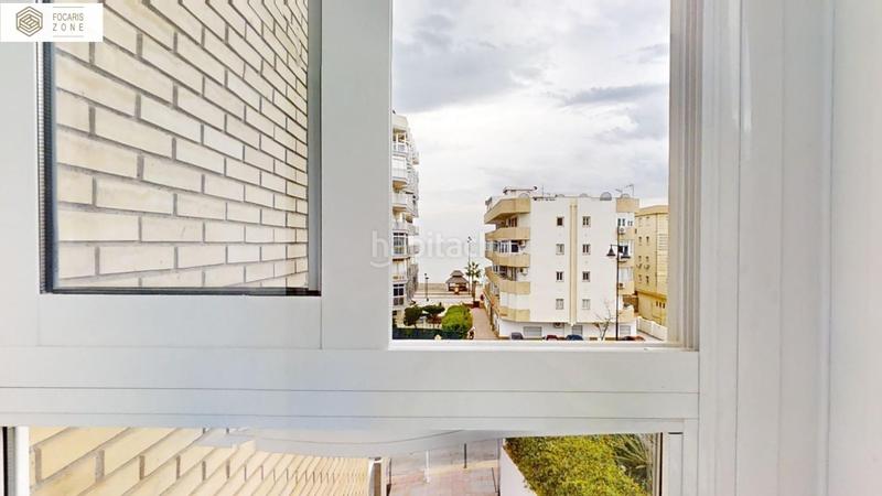 Foto ea2d1953-0a35-4bc3-95fd-016548411f0c. Piso precioso piso reformado en Las Gaviotas - Carvajal Fuengirola