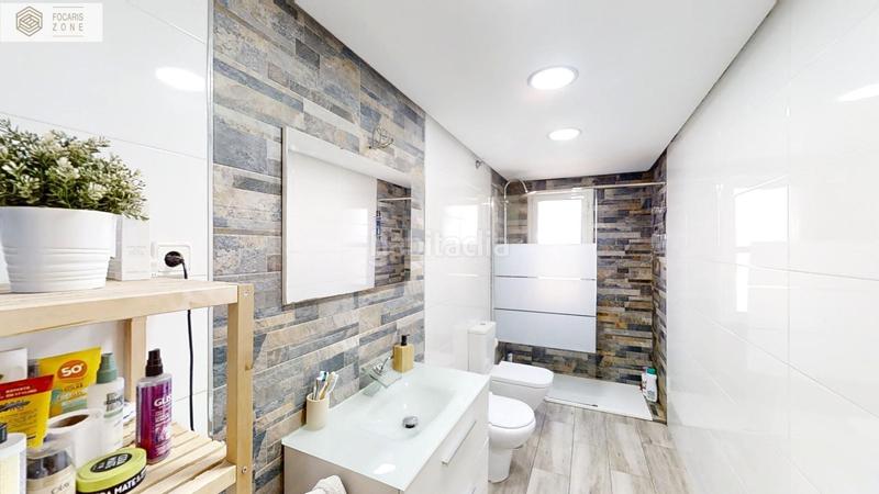 Foto 01a7ef3a-b58b-42c7-81da-ad75140a2c96. Apartament amb aparcament piscina a Martiricos - La Roca - La Rosaleda Málaga