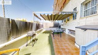 Appartement  Maximo gorky. Piso de lujo con terraza y piscina en la roca