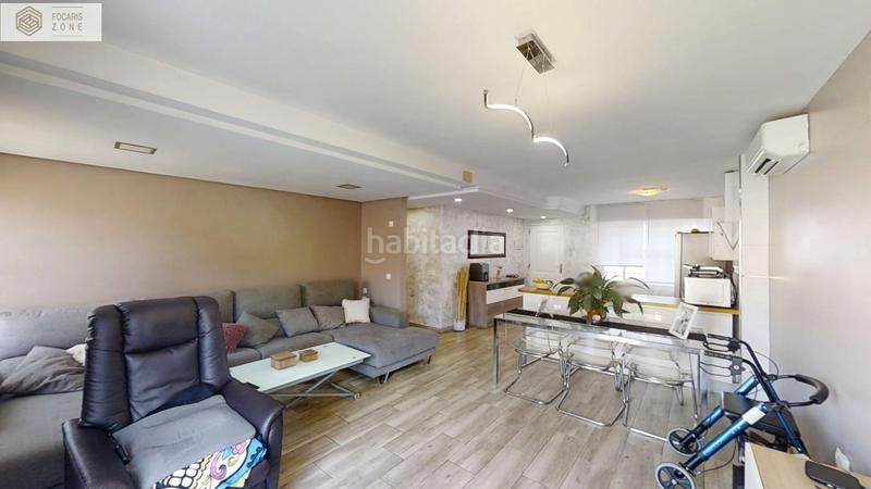 Foto 5c9e5ad2-4cde-4622-aa41-f2a6c4c87bd2. Apartament amb aparcament piscina a Martiricos - La Roca - La Rosaleda Málaga