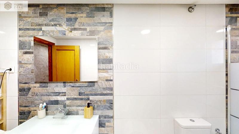 Foto b1aedb2b-f191-4e2e-959b-9bd315de3b41. Apartament amb aparcament piscina a Martiricos - La Roca - La Rosaleda Málaga