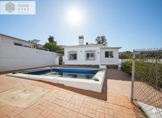 Chalet  Lugar el acebuchal. Tu refugio de paz en el rincón de la victoria