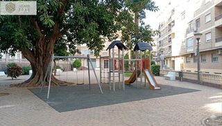 Erdgeschoss  Plaza de miraflores. Gran oportunidad de inversión