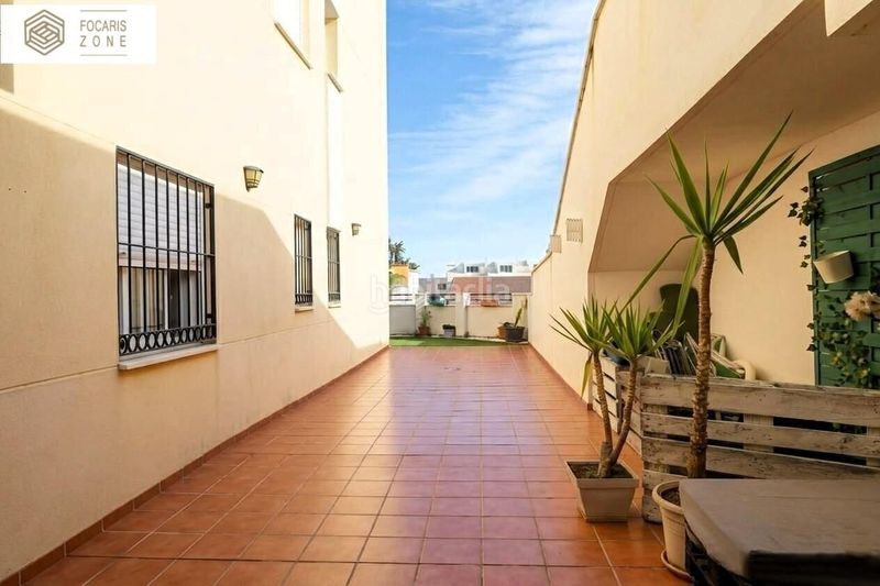 Foto f9c88265-0e4d-484c-aa64-53076c2ed874. Dúplex amb aparcament piscina a Los Nadales - Tio Charles Benalmádena