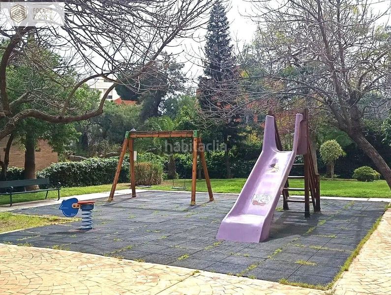 Foto 2a0b01ba-1b58-4726-bb2c-213238e19cd5. Pis amb calefacció aparcament piscina a Mayorazgo Málaga