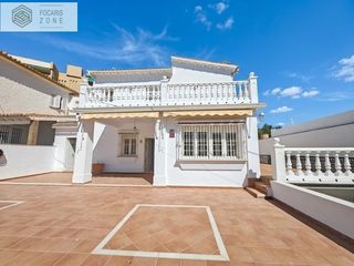 Chalet in Calle LUIS TABOADA