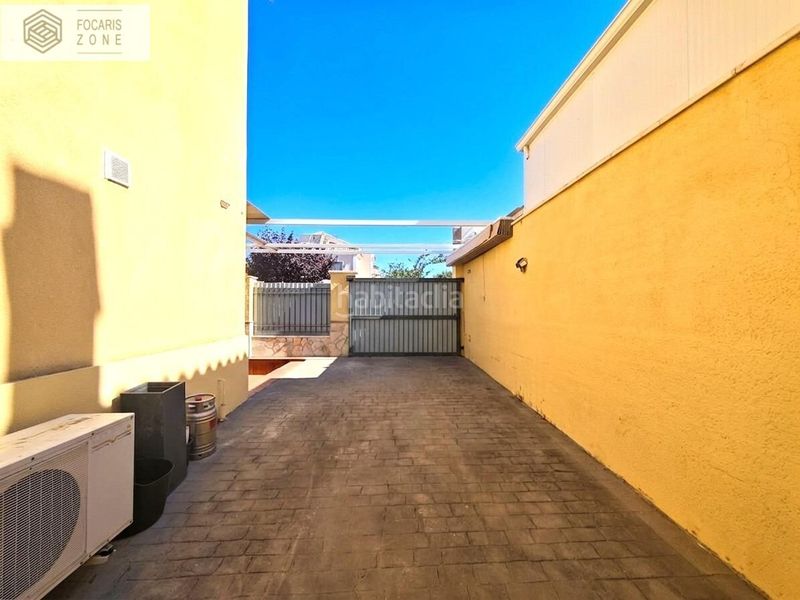 Foto 1c48758b-2395-46a3-a3e3-6ee61fb82cec. Casa aparellada amb calefacció aparcament a Distrito Zeta - Recinto Ferial Cortijo de Torres Málaga