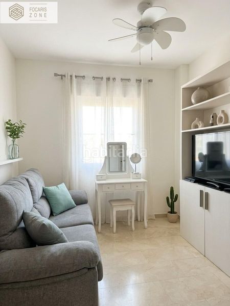 Foto 249de6a4-8305-4474-a068-cb9a2308e747. Casa aparellada amb calefacció aparcament a Distrito Zeta - Recinto Ferial Cortijo de Torres Málaga