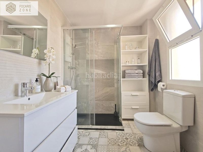 Foto 78f78474-b2b3-4ebd-8060-756be07a510c. Casa aparellada amb calefacció aparcament a Distrito Zeta - Recinto Ferial Cortijo de Torres Málaga