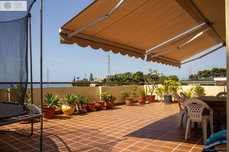Foto 509e4954-0ec0-42d7-862f-5d755479c775. Casa aparellada amb calefacció aparcament piscina a Málaga