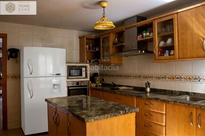 Foto 6f2ff1f8-755d-4e17-b690-100283b3b328. Casa aparellada amb calefacció aparcament piscina a Málaga