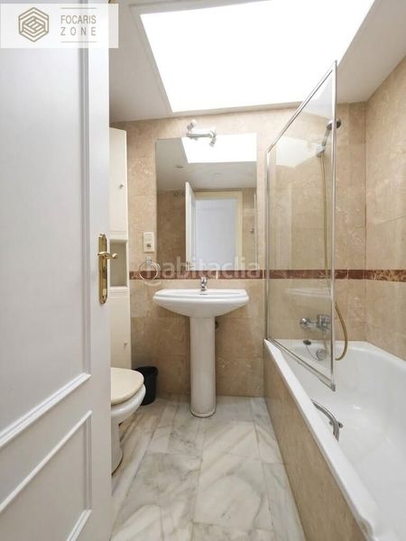 Foto a664f2c2-570a-4487-a5e7-725c2f33e2bd. Pis amb calefacció aparcament piscina a bahía de Casares Casares