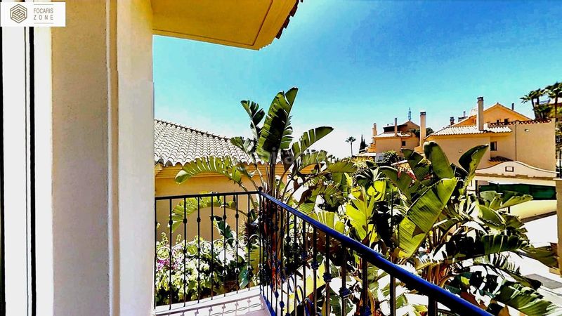 Foto 19de335a-91d5-4628-a55e-a1e2863b00f8. Casa aparellada amb calefacció aparcament piscina a Mijas