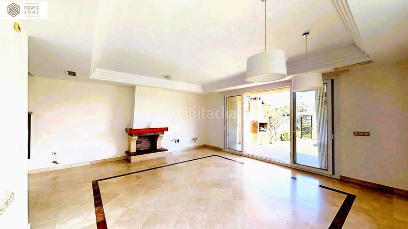 Foto a78735af-f848-4055-8a11-c506c645e332. Casa aparellada amb calefacció aparcament piscina a Mijas