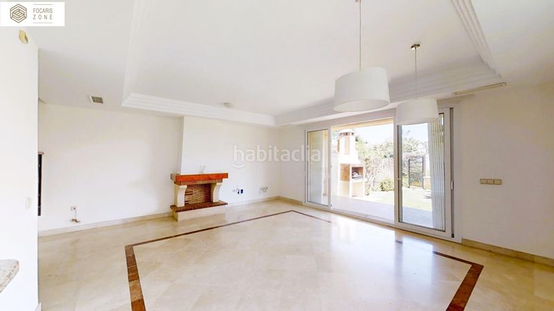 Foto e06b74d7-22e2-4b05-b15c-e0fb7bf9830c. Casa aparellada amb calefacció aparcament piscina a Mijas