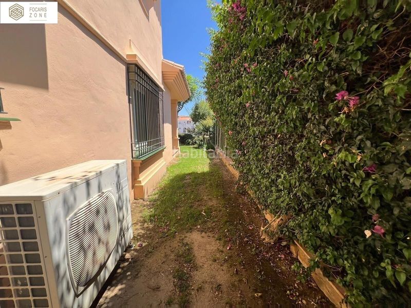Foto e4027fee-206c-4f56-92bf-e0b991fd4c25. Casa aparellada amb calefacció aparcament piscina a Mijas