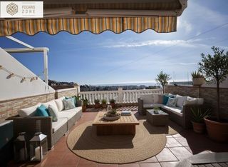 Casa adosada  Urbanizacion gransol. Precioso chalet con vistas al mar en rincón de la victoria