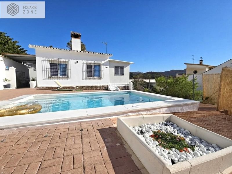 Foto a4831b89-8302-49c7-b4ba-399a9f359cc3. Chalet mit parking pool in Diseminados Rincón de la Victoria