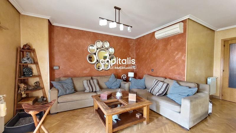 Foto b3a790a0-80c1-48b1-8621-30f9f1b3c8c4. Piso vivienda en calle toscana en Arcos Madrid