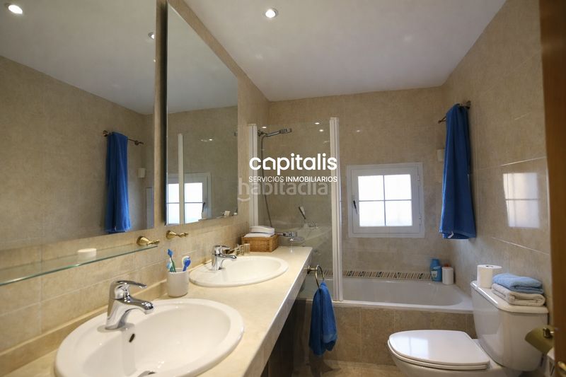 Foto 0e46bd14-74bc-46f9-b1f4-4bc1a3319011. Casa amb calefacció piscina a Ensanche Alcalá de Henares