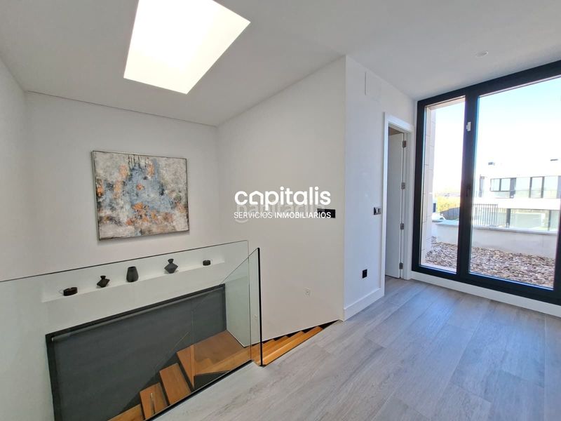 Foto 5da637e6-25ee-4fc8-b40a-7a0fe0d12d3c. Lloguer casa amb calefacció piscina a Los Satélites-Roza Martín Majadahonda
