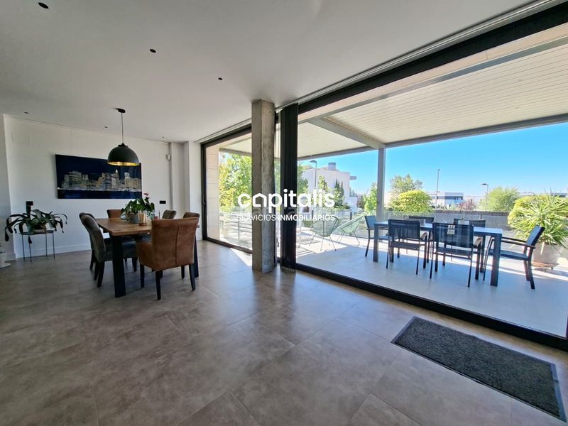 Foto fff7d735-c848-48a7-89c8-377ed45e2083. Lloguer casa amb calefacció piscina a Los Satélites-Roza Martín Majadahonda