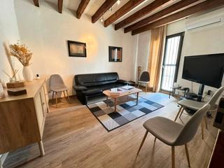 Maison jumelée à Pueblo. Casa amueblada, para entrar a vivir, situada en una calle tranqu