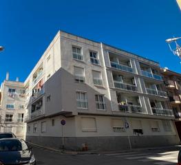 Appartement  Carrer d'en pere de thous. Piso céntrico con balcón, de 1 dormitorio, en venta.