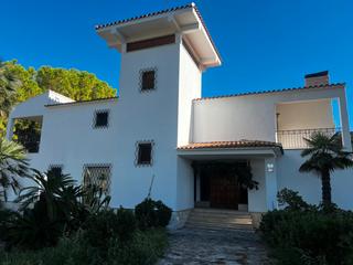 Maison  Carrer de plácido hidalgo castro. Mansión de 1971 en la ciudad de benicarló, en venta