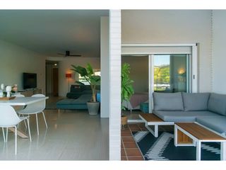 Pis  Calle punta prima. Piso en venta en port daro