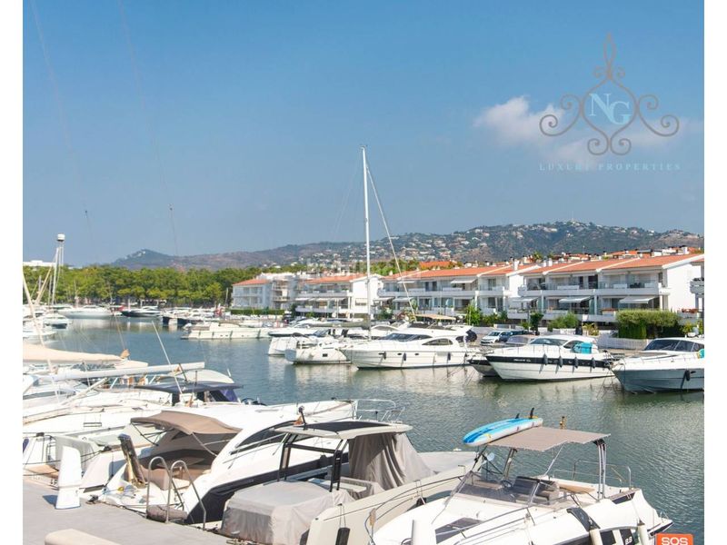 Foto 8d1c5422-5cb5-4e94-871d-759cb2eb6a2b. Pis amb calefacció aparcament piscina a Port d´Aro Platja d´Aro
