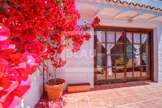 Casa  Margalides. Bonito chalet en venta en siesta