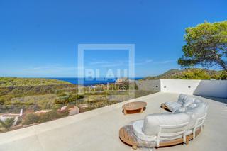 Chalet  Cala salada. Espléndida villa independiente a estrenar, a pocos pasos de cala