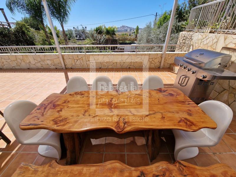 Foto 0d1fbffa-27e6-4983-80cf-326684f07be3. Miete chalet mit parking pool in Jesús Santa Eulària