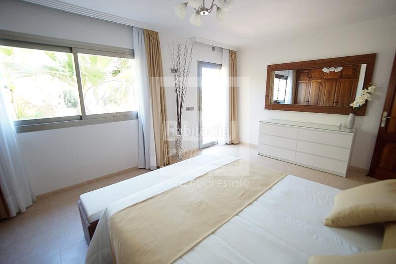 Foto 33e3ea9c-1d1e-42e2-b280-9a37b53a1dd1. Miete chalet mit parking pool in Jesús Santa Eulària