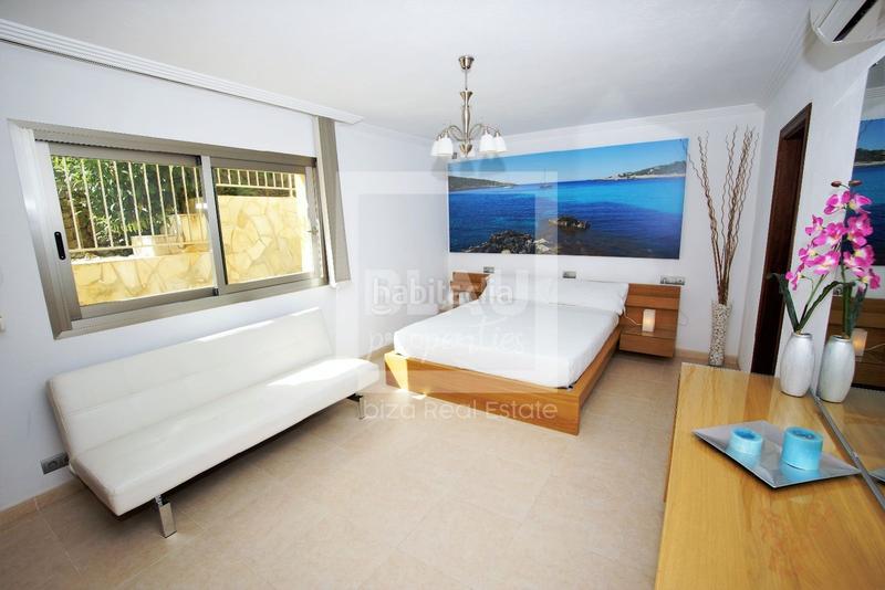 Foto 23670c6e-3e70-45f0-9340-352f1183c3dd. Rent chalet with parking pool in Jesús Santa Eulària